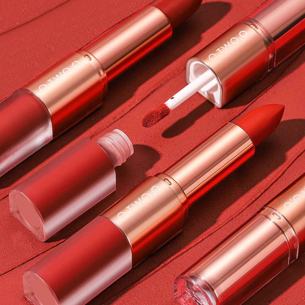 O.TWO.O 2 IN 1 LIP GLAZE AND LIPSTICK
