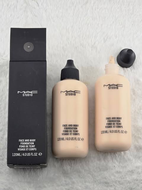 MAC Studio Face and Body Foundation